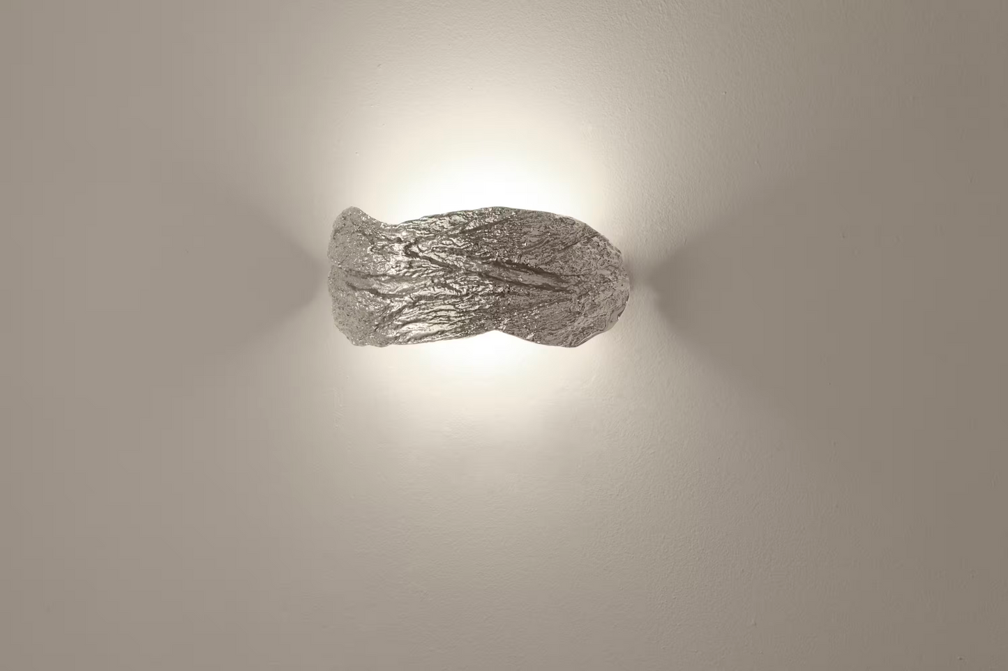 Wabi Wall Light