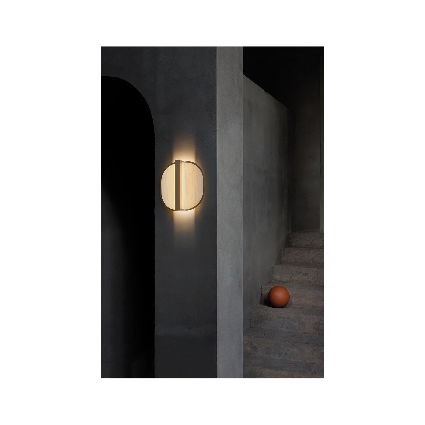 Omma Wall Light