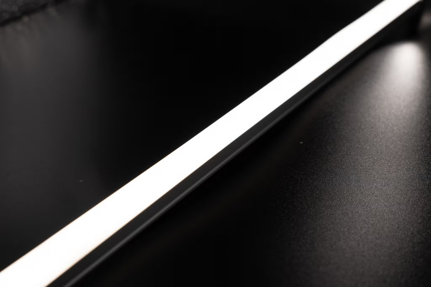 High output LED strip IP67 24V 14.4W/m CRI80 3000k 5m length