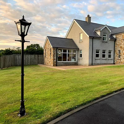 Harte Traditional Outdoor Post Light