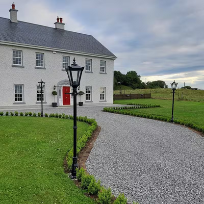 Harte Traditional Outdoor Post Light