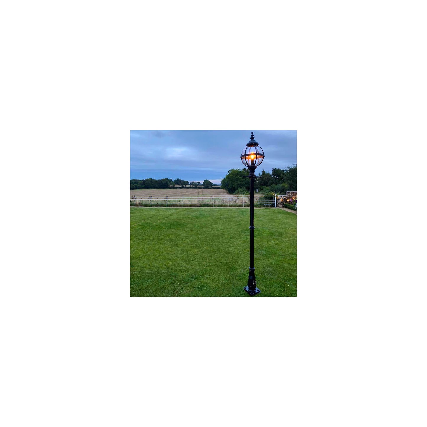 Victorian globe lamp post in cast iron 2.5m