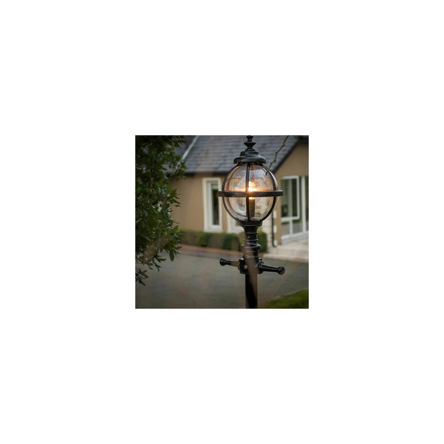Victorian style globe lamp post in cast iron 3m