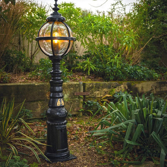 Victorian style globe pedestal light in cast iron 1.59m