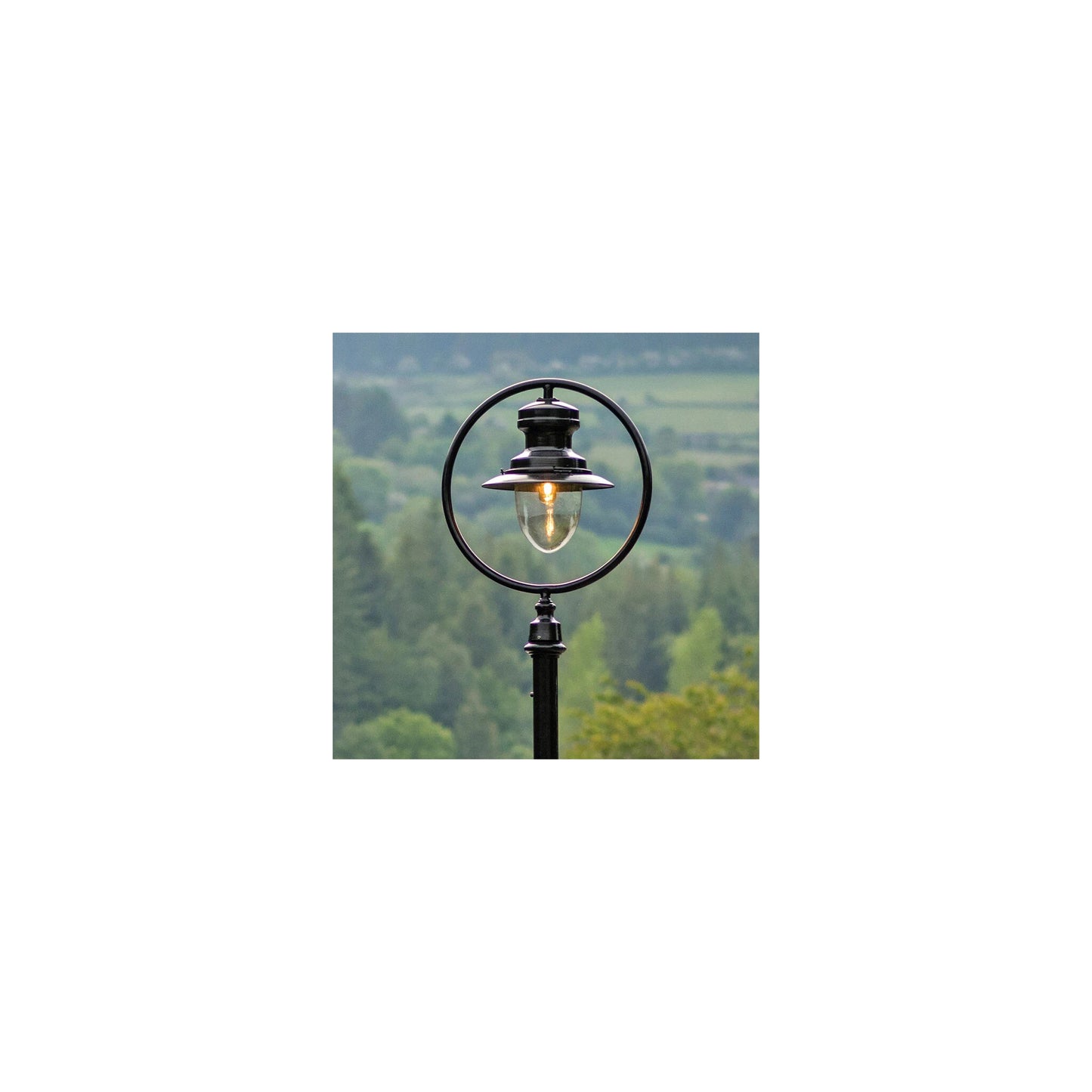 Classic railway style lamp post in cast iron and steel 3.65m