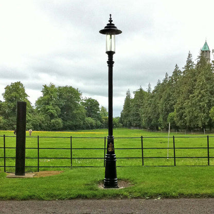 Harte Courtyard Lamp Post