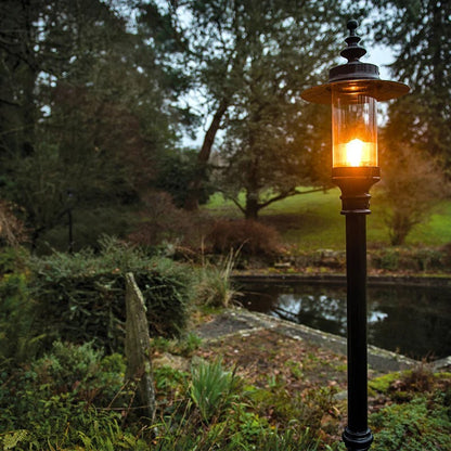 Harte Courtyard Outdoor Post Light