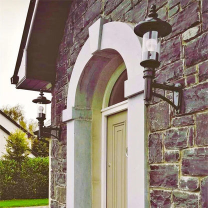Harte Courtyard Wall Light