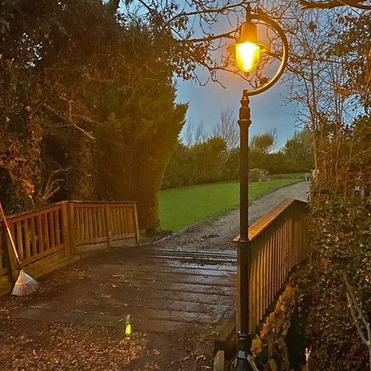 Vintage tear drop lamp post in cast iron and steel 2.8m