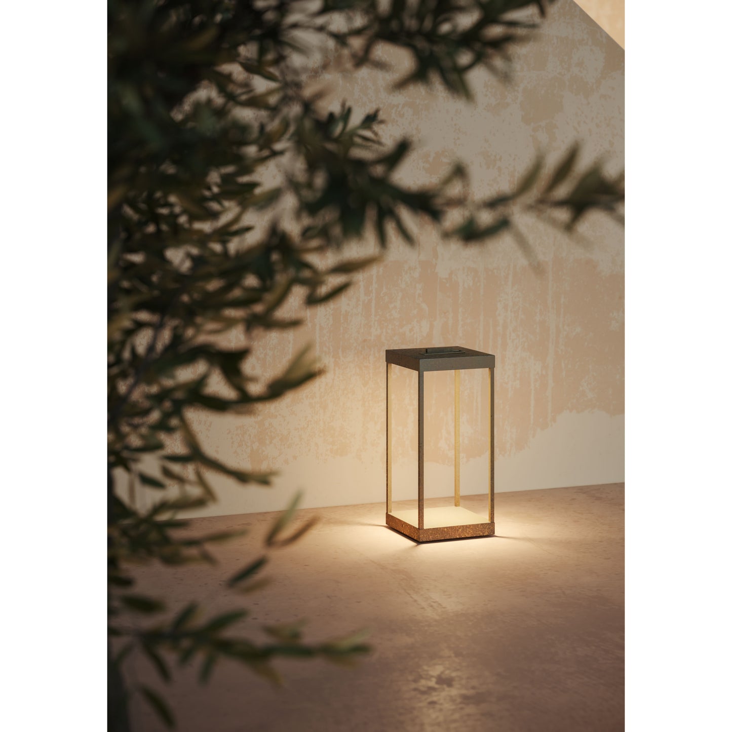 Lanterne Slim Outdoor Floor Lamp in Antique Brass
