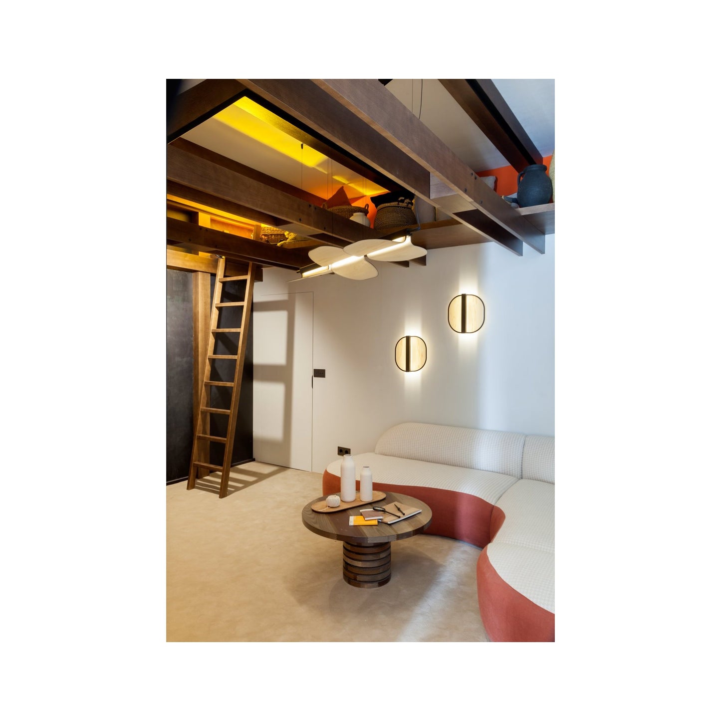 Omma Wall Light