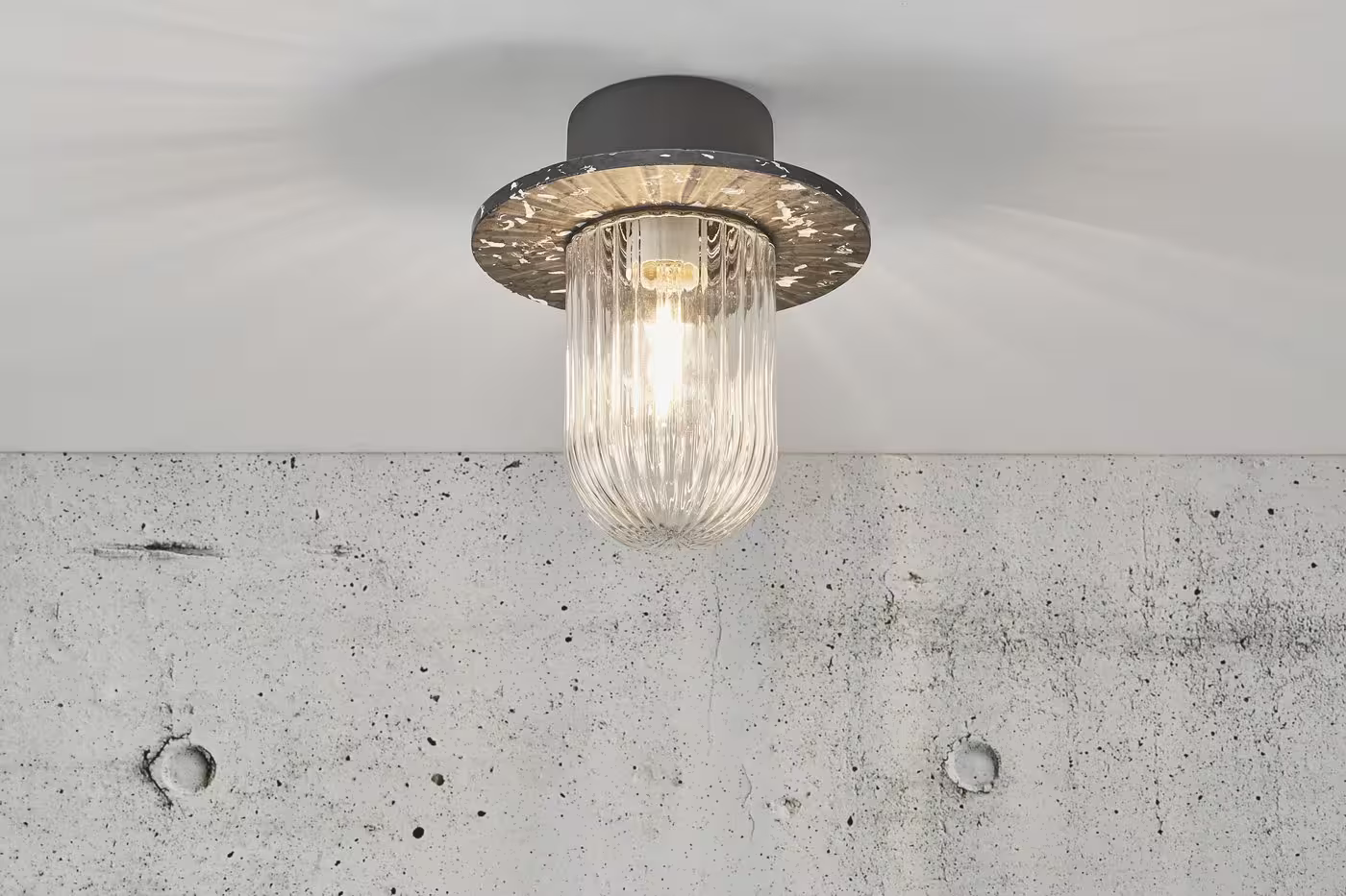 Januka Ceiling Light