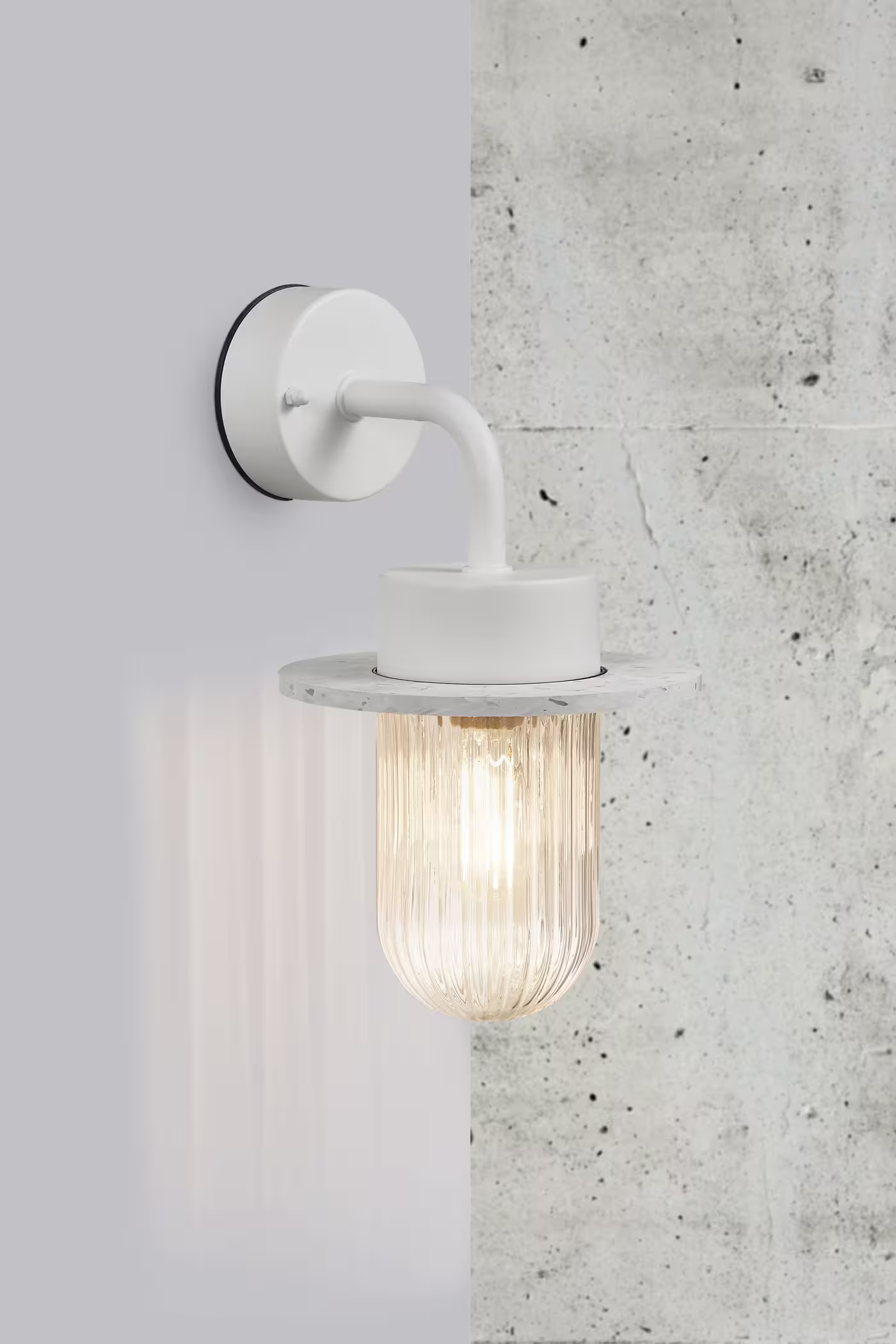 Januka Wall Light