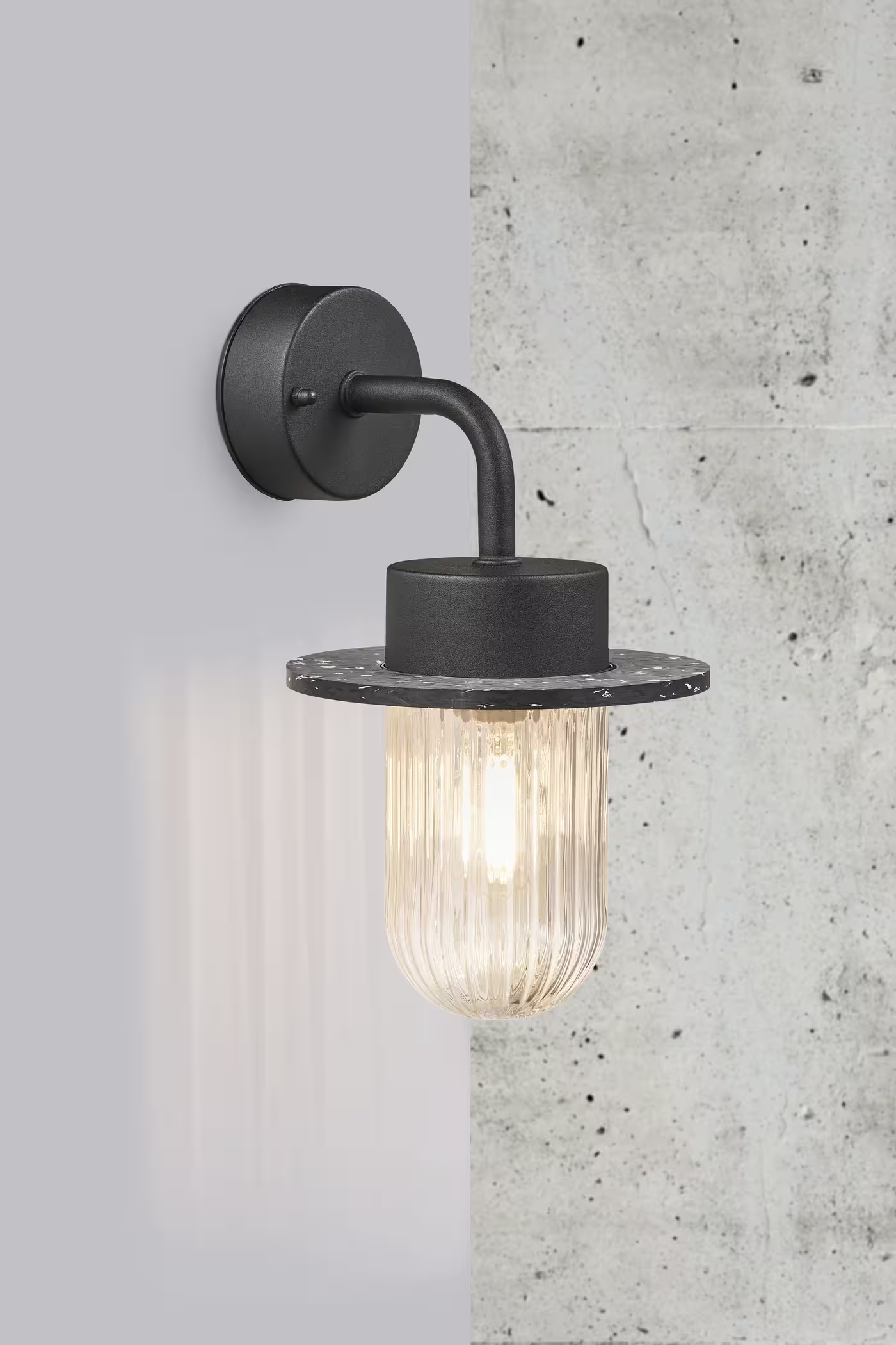 Januka Wall Light