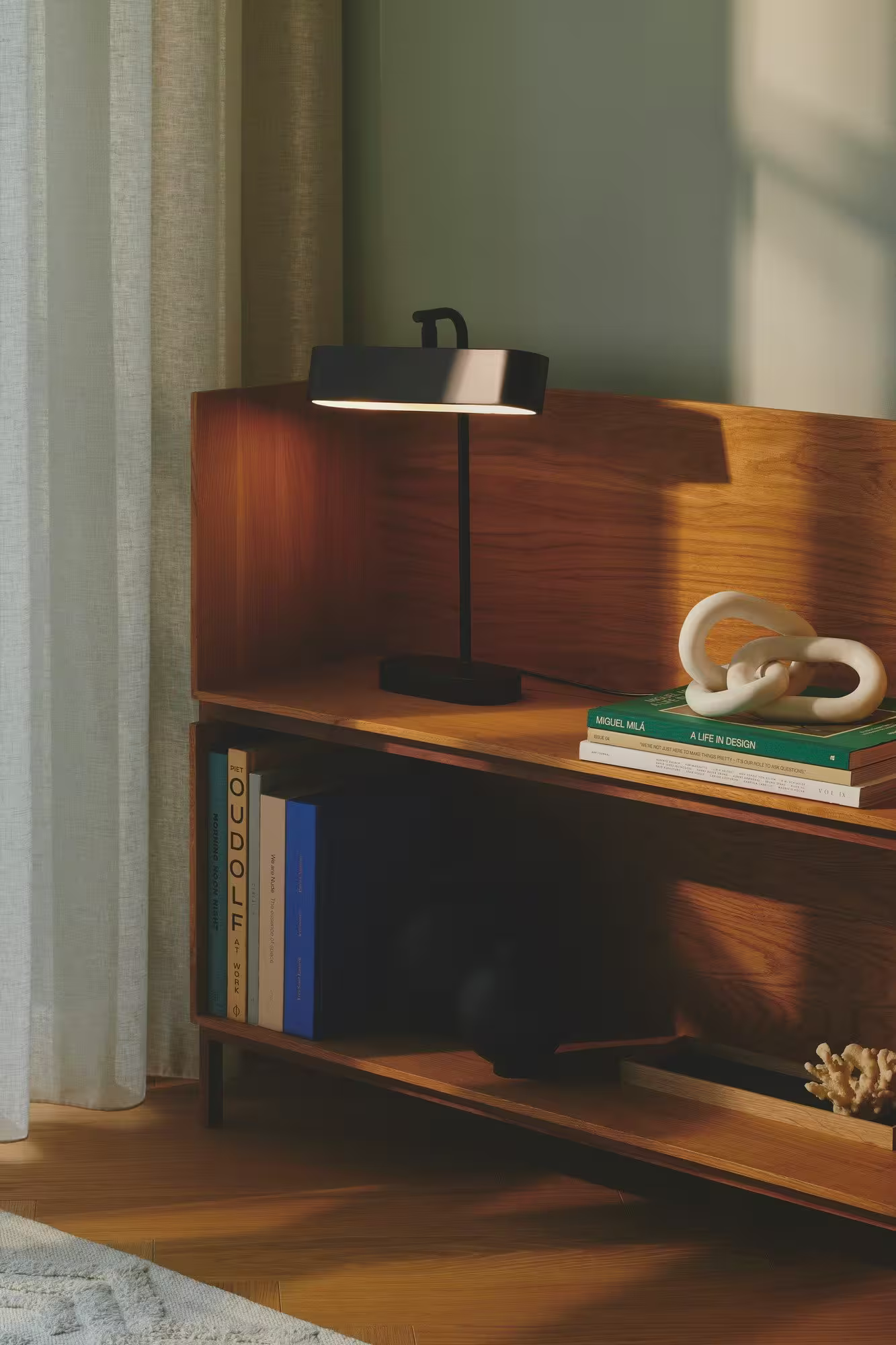 Merlin Table Lamp