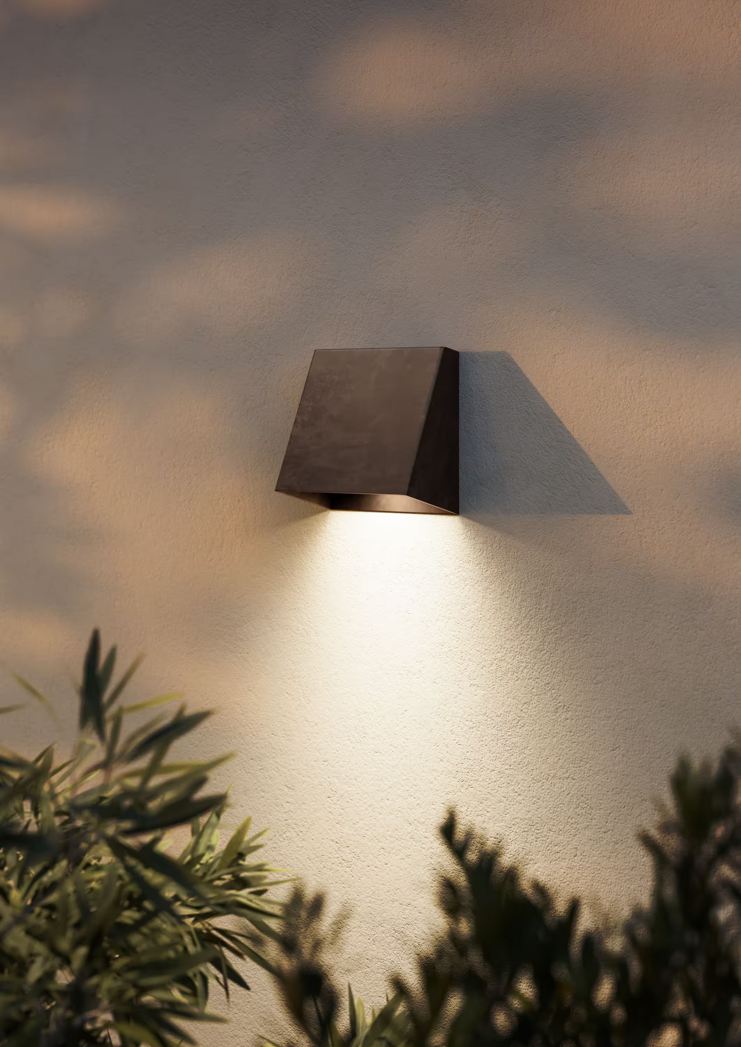 Mask 298.02 Outdoor Wall Light