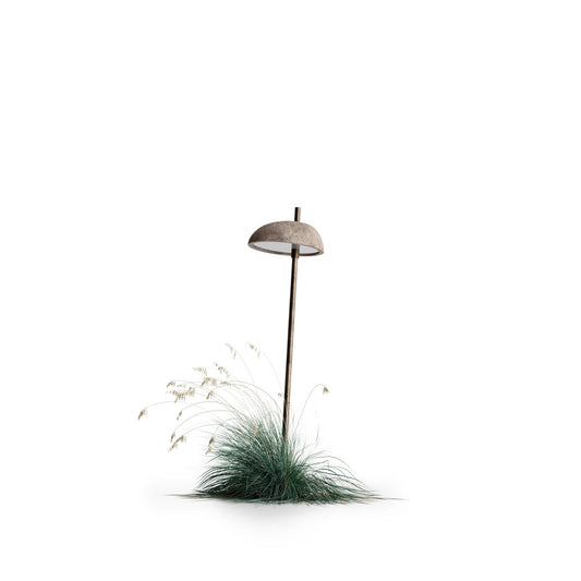 Pantarhei 331 Outdoor Garden Light in Brass