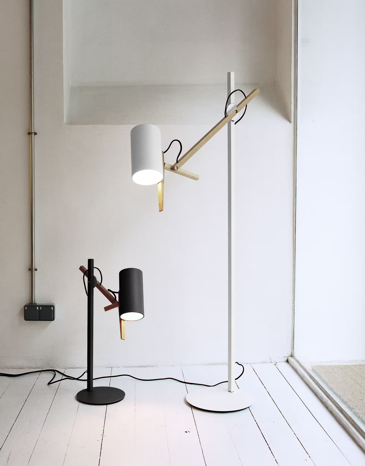 Scantling S Table Lamp