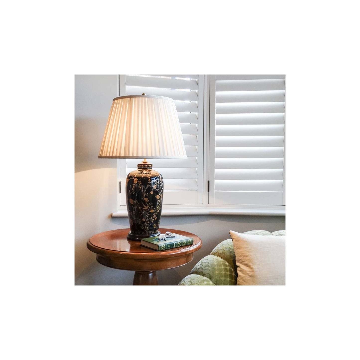 Black Birds 1-Light Table Lamp in Black and Gold with Cream Shade
