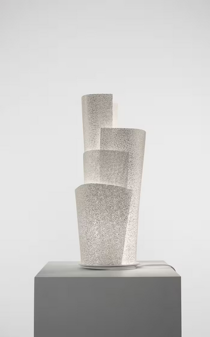 A-Emotional Light Blossom Table Lamp