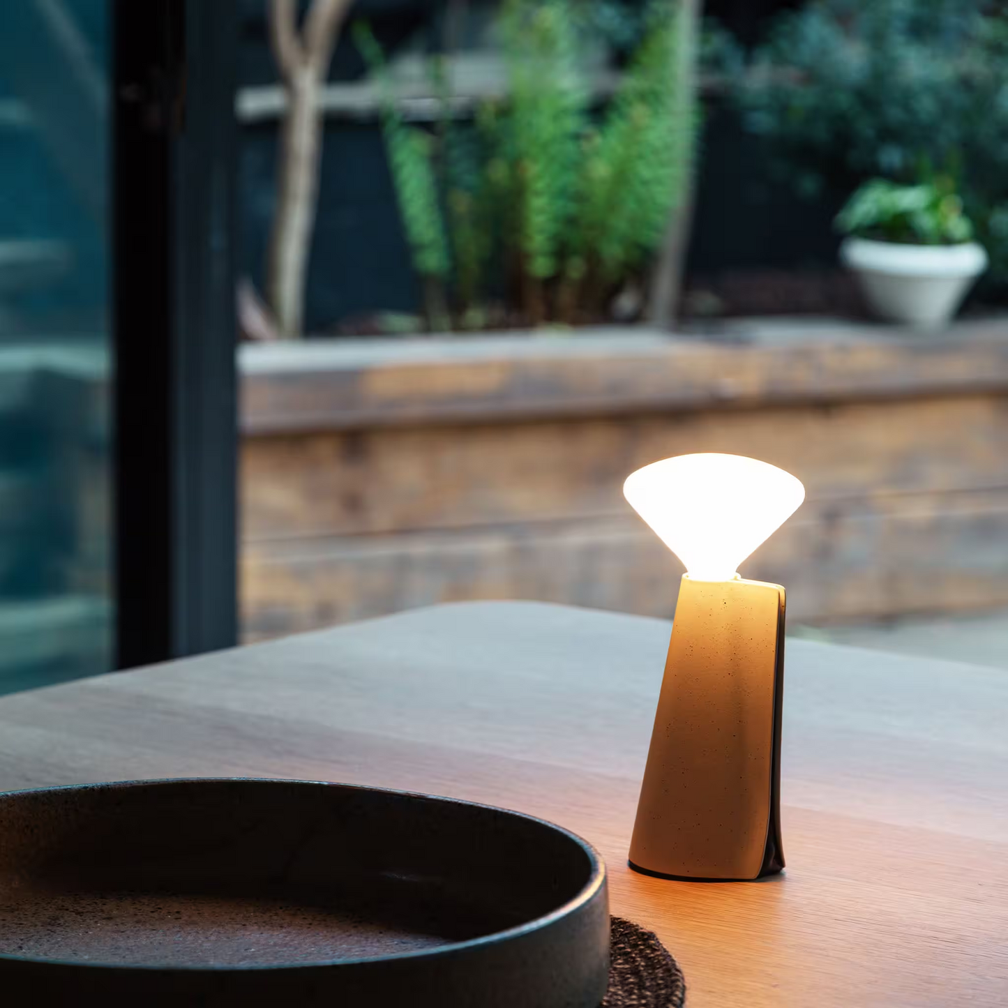 Mantle Rechargeable Table Lamp
