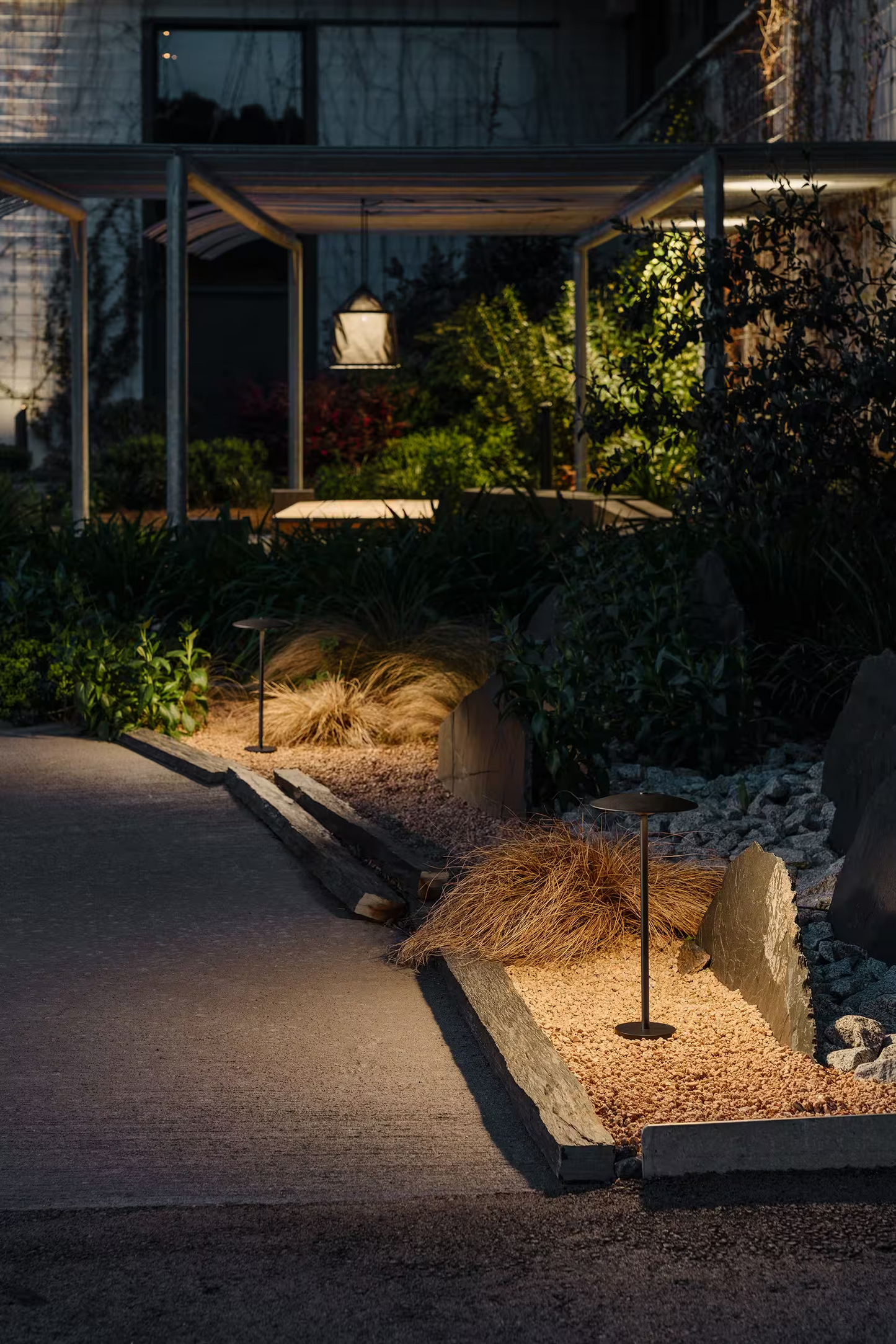 Ginger B 32 Outdoor Bollard