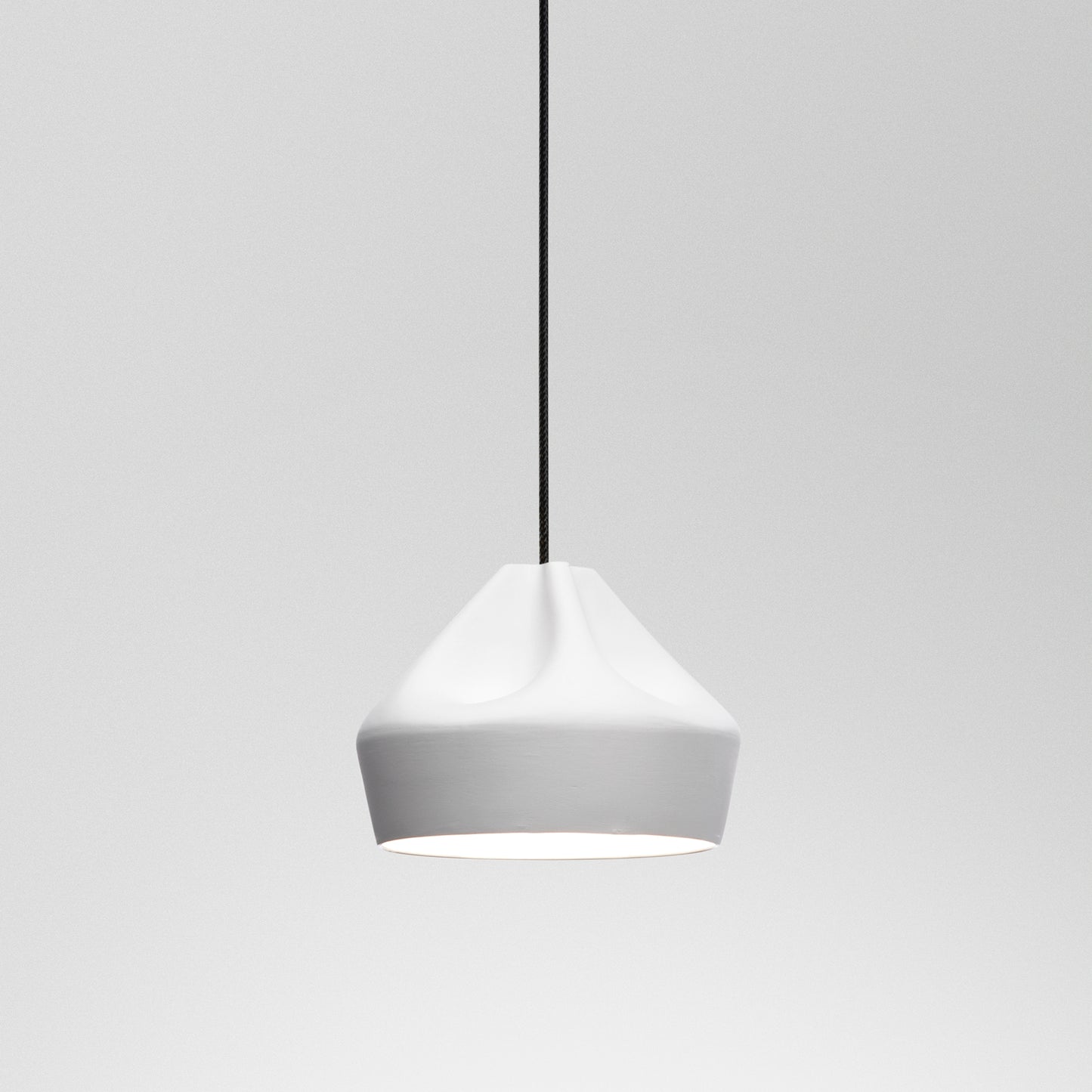 Pleat Box 24 Medium Pendant