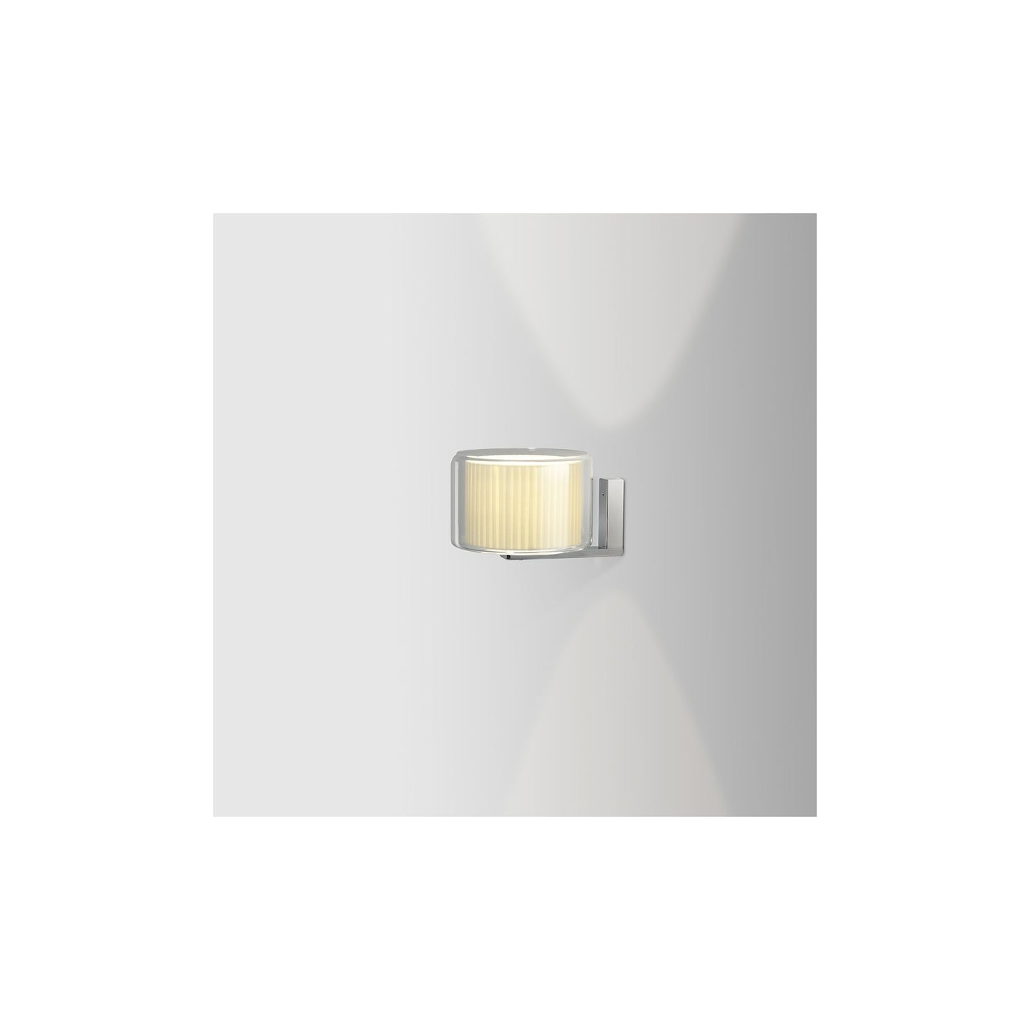 Mercer A Wall Light with Shade