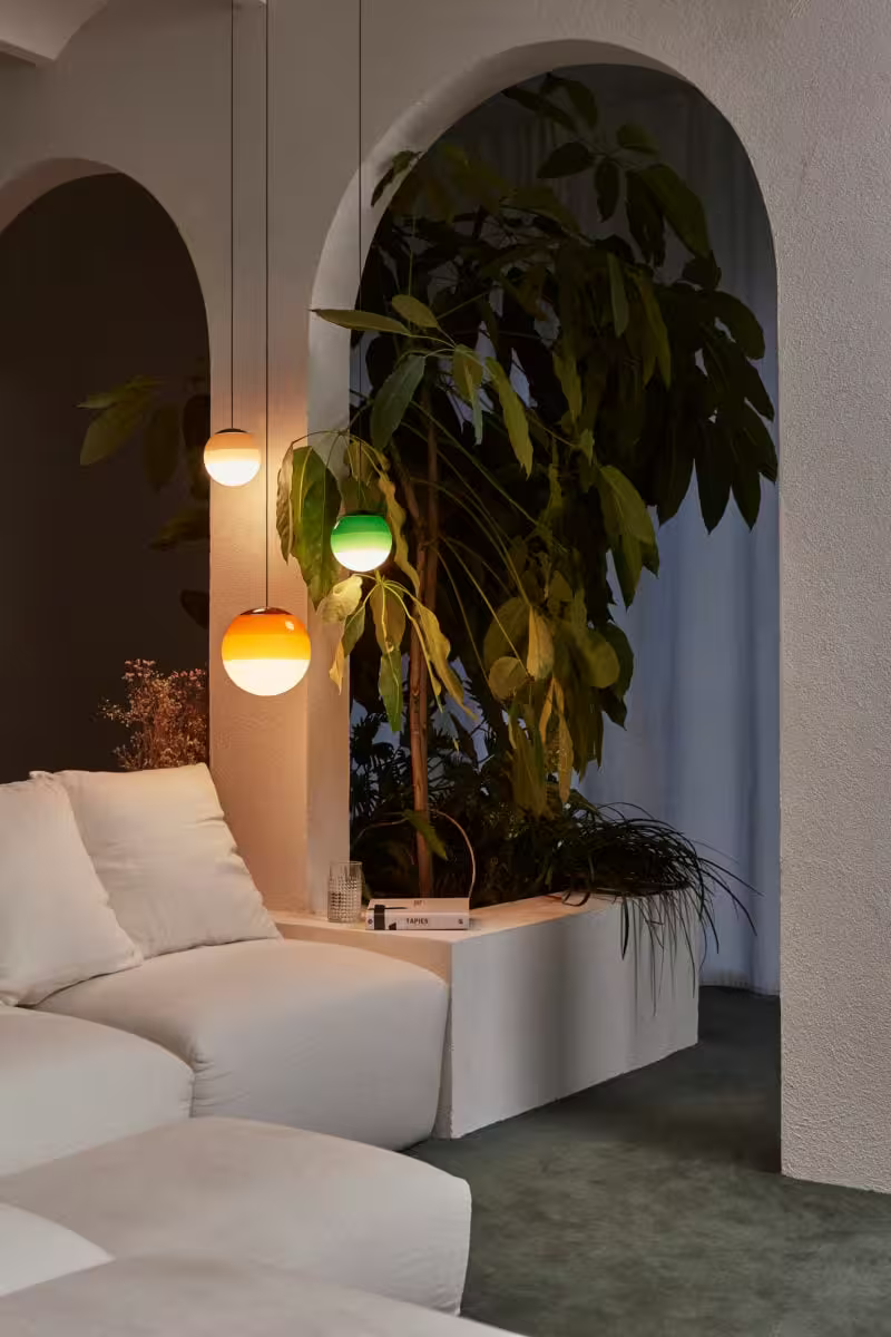 Dipping Light 40 LED Pendant