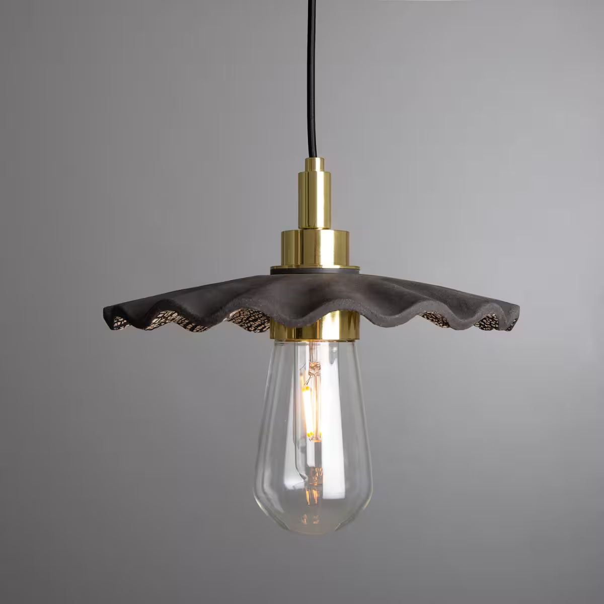 Kirhii Ceramic Bathroom Pendant