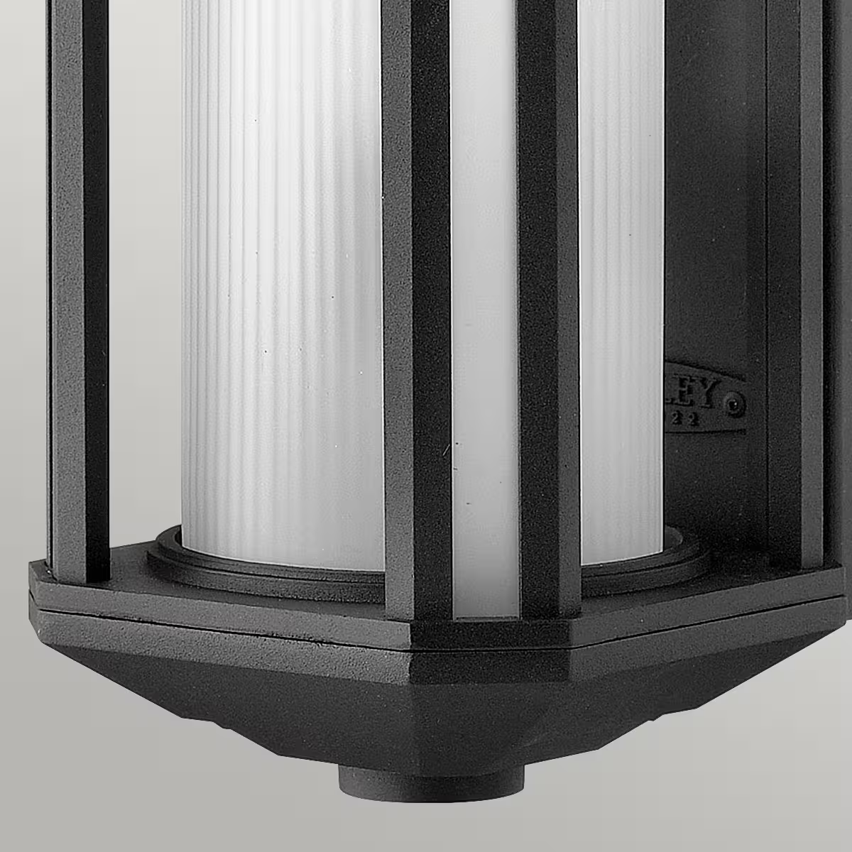 Castelle 1-Light Wall Lantern