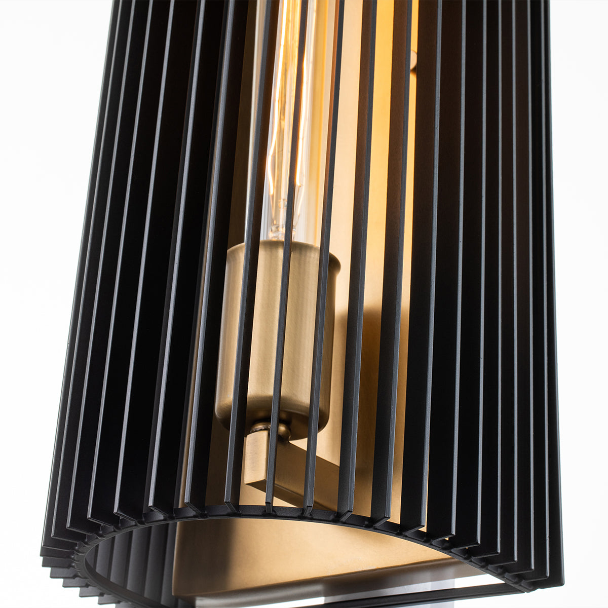 Quintiesse Linara Wall Light