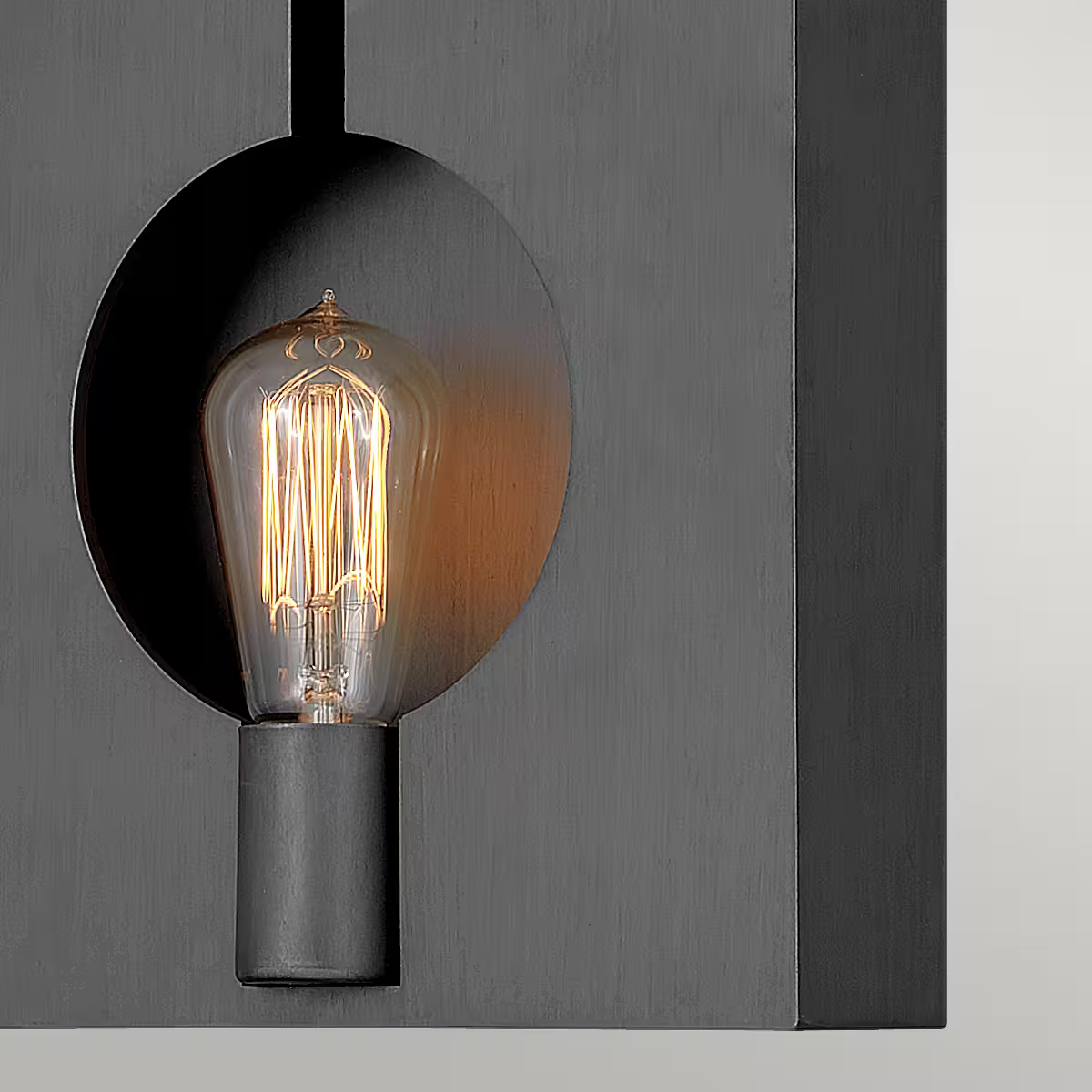 Ludlow 1-Light Wall Light