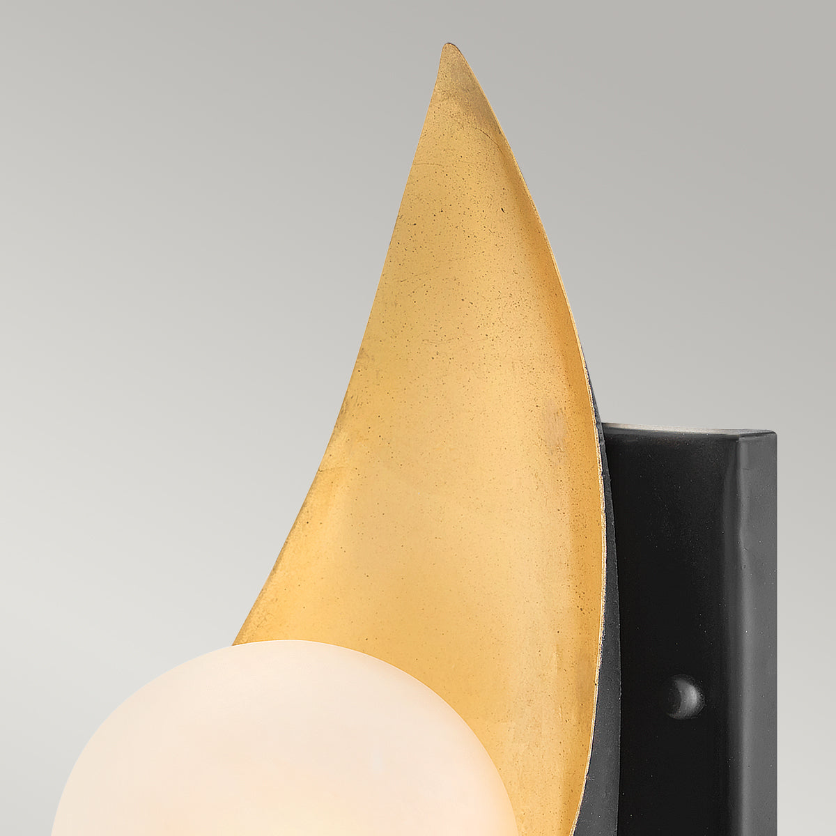 Quintiesse Ren Wall Light