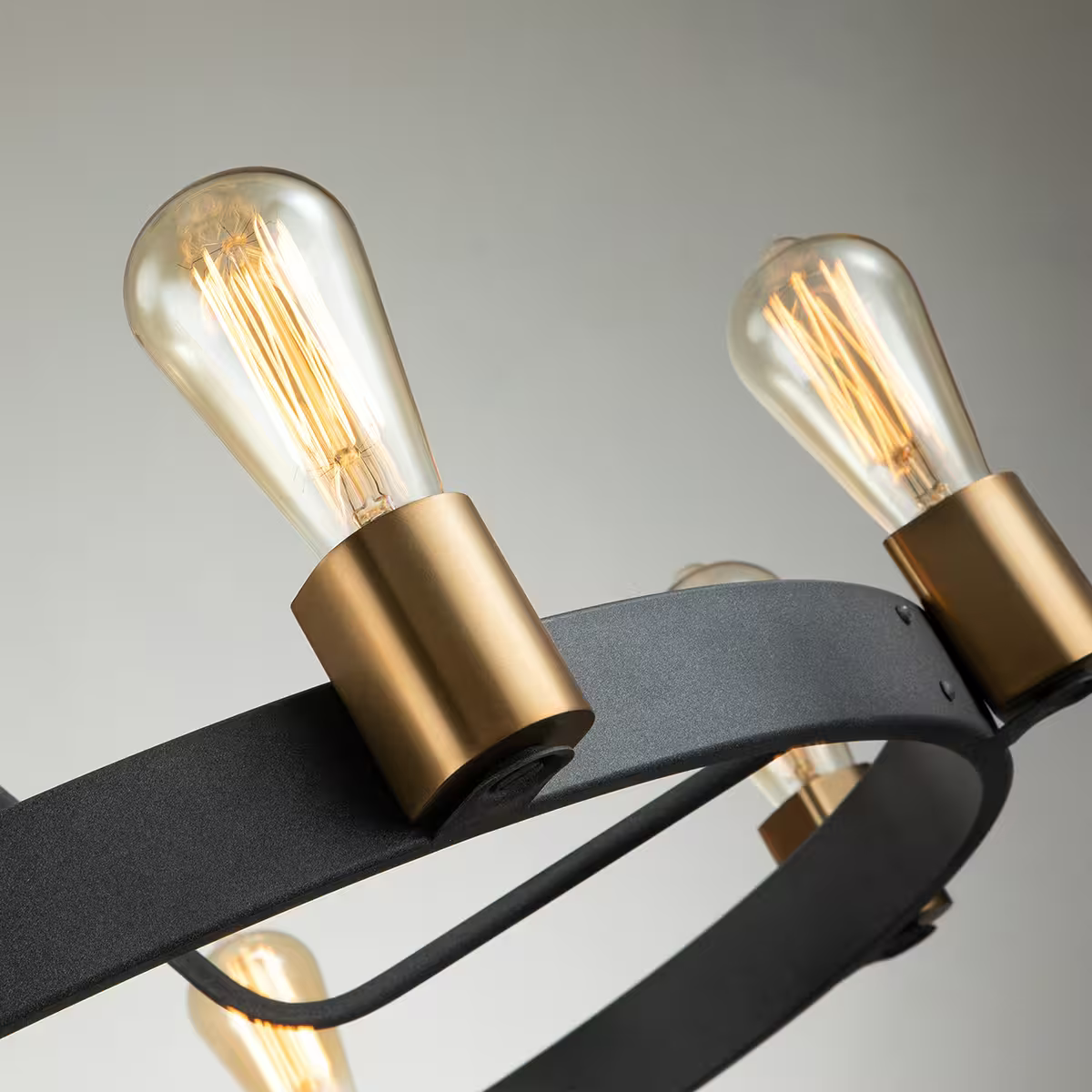 Silas 8-Light Pendant