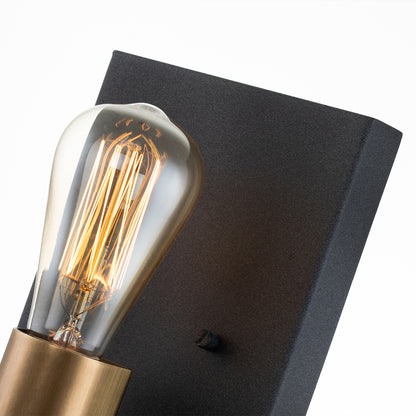 Quintiesse Silas Wall Light