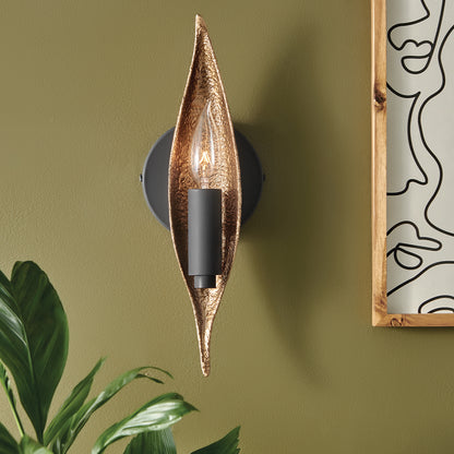 Quintiesse Willow Wall Light